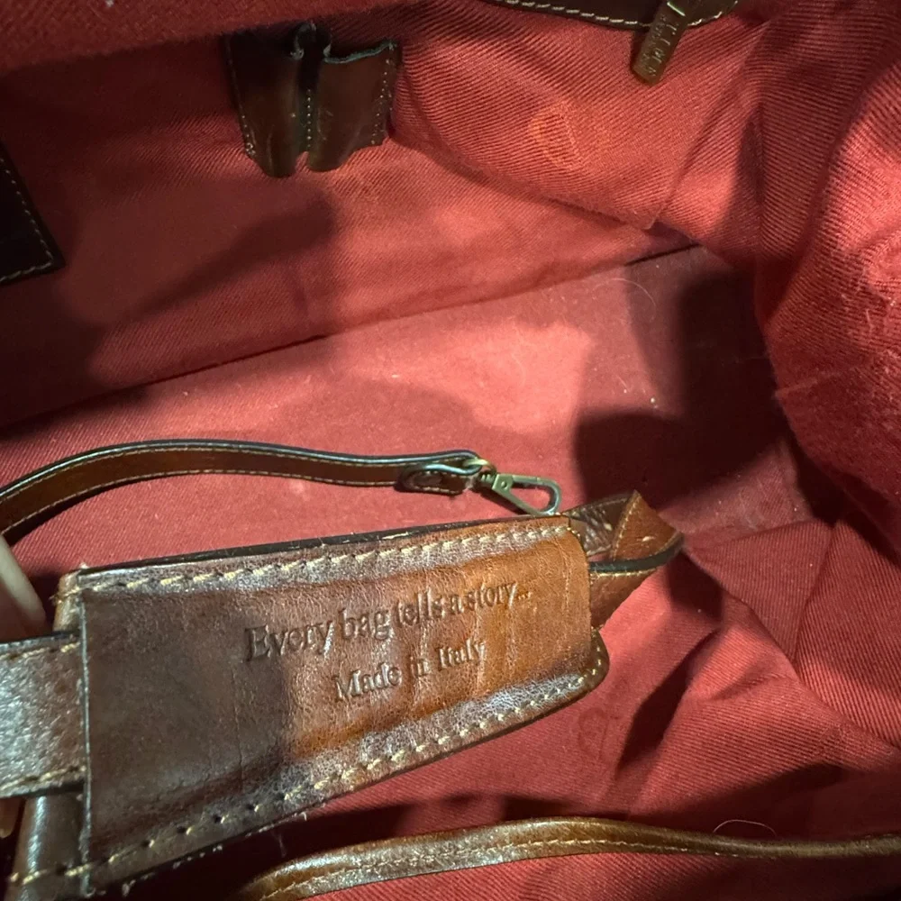 Classic Brown Distressed Leather Doctor Bag